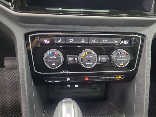 2021 – Volkswagen – Atlas