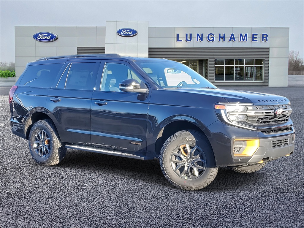 2025 Ford Expedition Tremor's photo