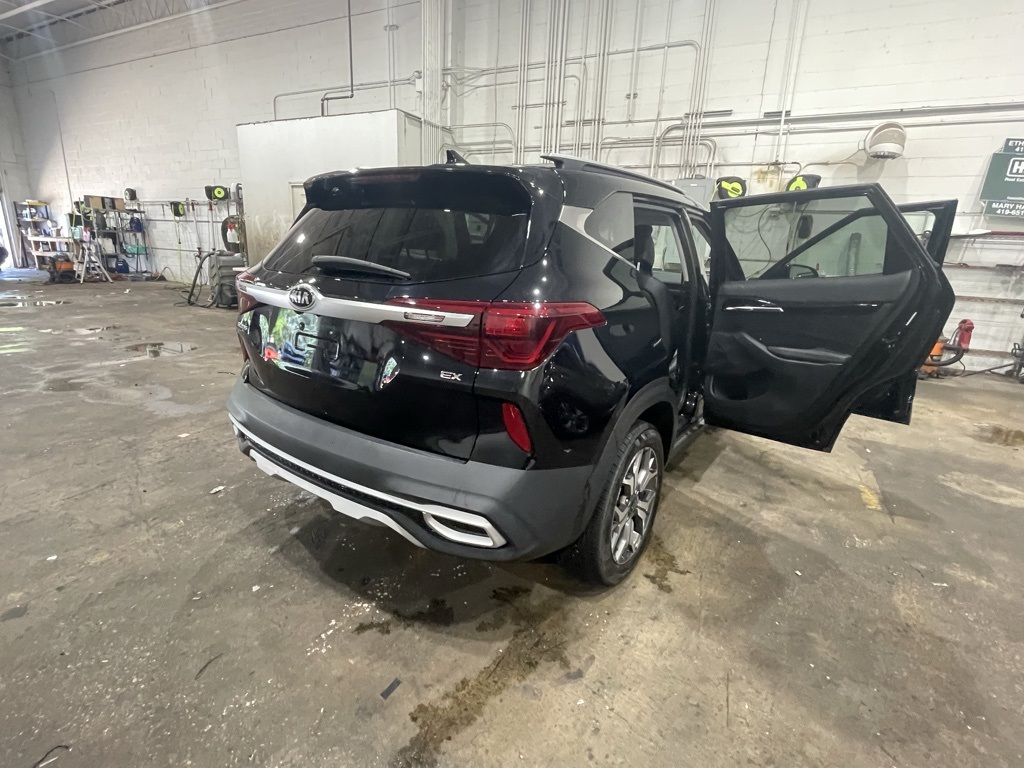 2021 Kia Seltos EX photo 35