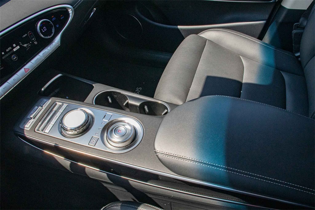 Used Car 2025 Genesis Gv70  2.5t For Sale Under $40,000 In San Marcos, Texas