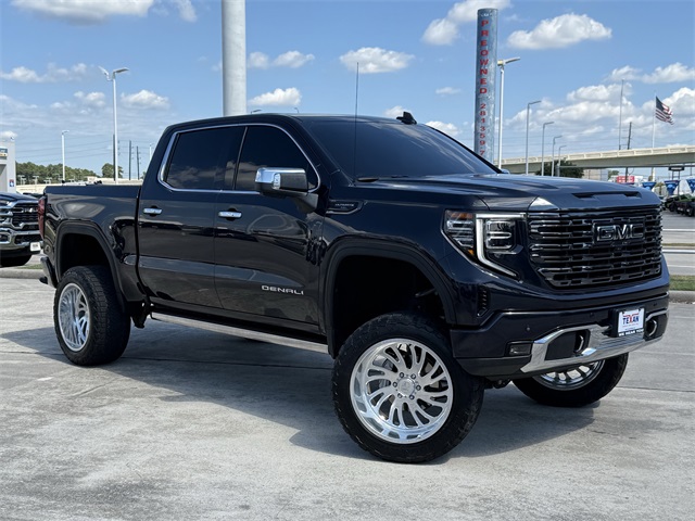 2023 GMC Sierra 1500 Denali Ultimate - 1