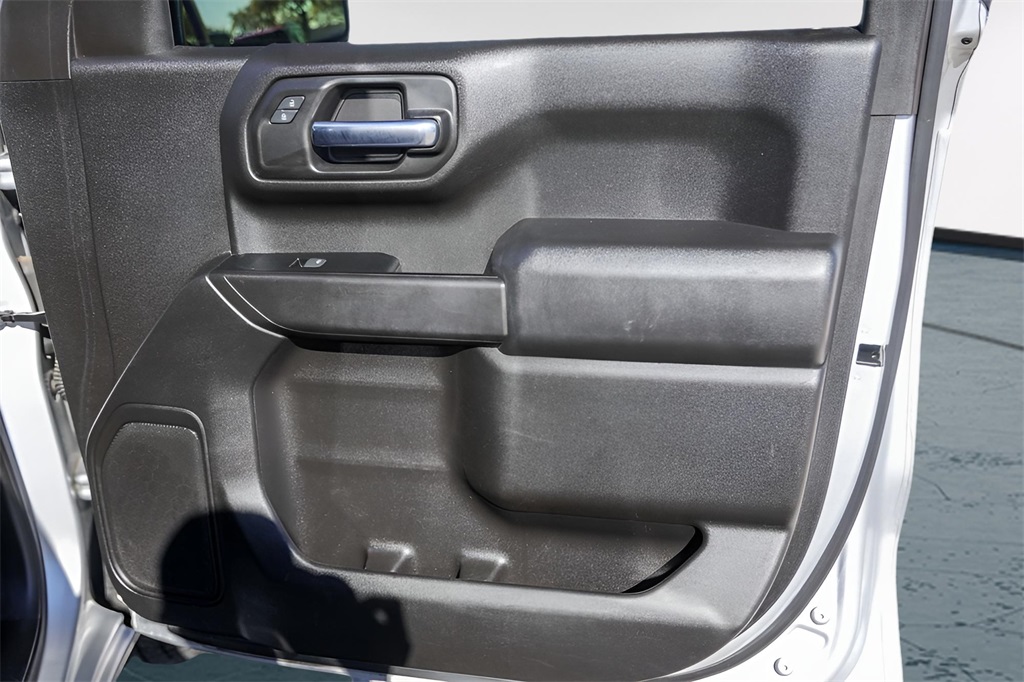 Used Car 2019 Chevrolet Silverado 1500  Custom For Sale Under $30,000 In Austin, Texas