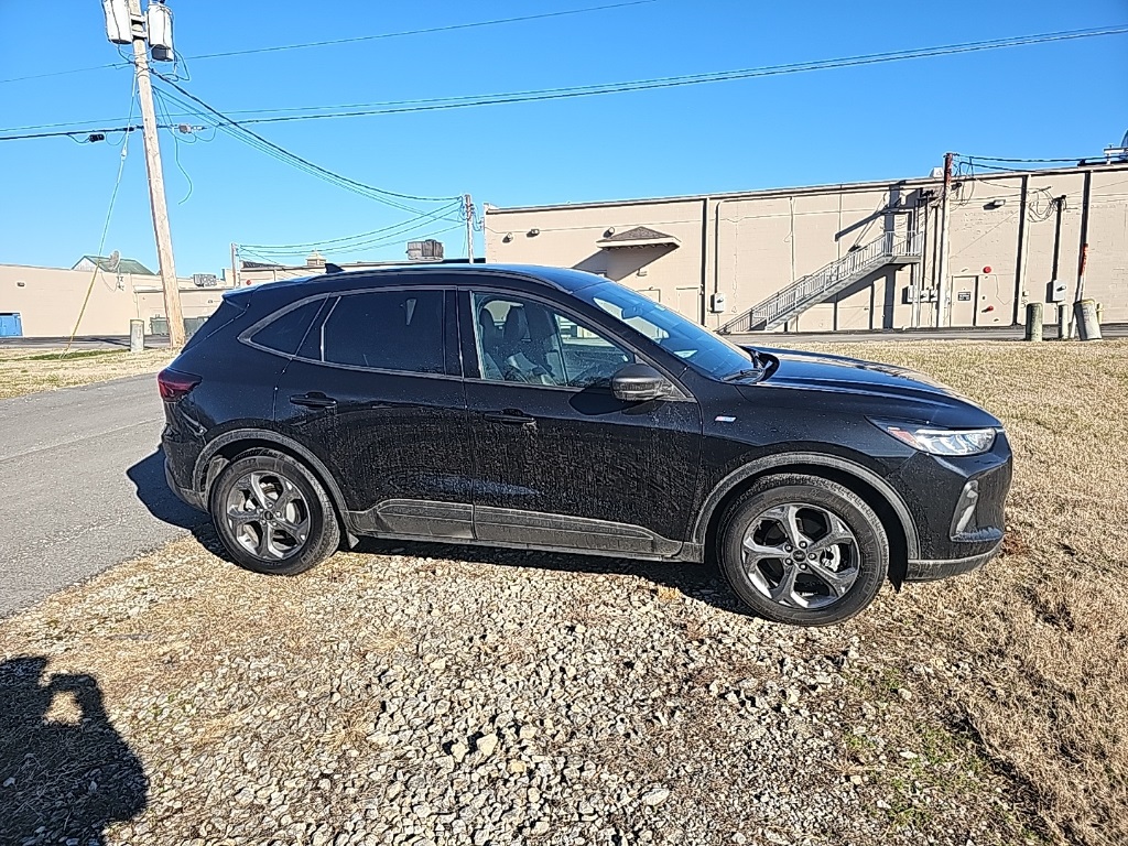 2025 Ford Escape ST-Line FWD