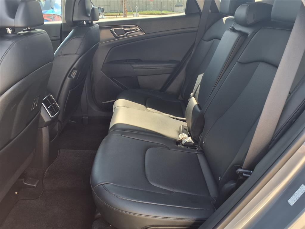 2025 Kia Sportage EX - 7