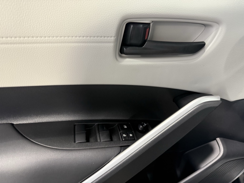 Thumbnail: 2026 Toyota Corolla Cross - 29