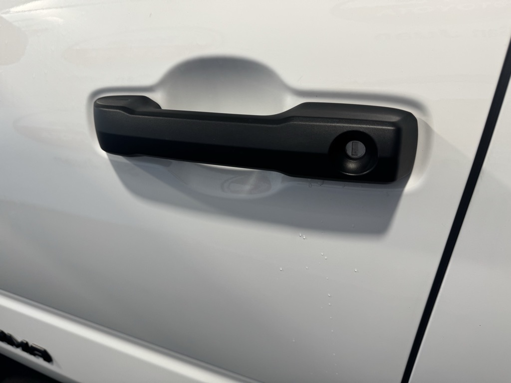 Thumbnail: 2025 Toyota Tacoma - 15