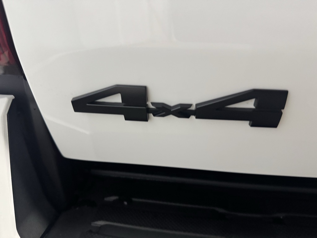 Thumbnail: 2025 Toyota Tacoma - 25