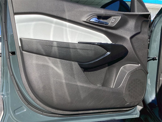 Used Car 2025 Chevrolet Trax  Lt For Sale Under $25,000 In San Antonio, Texas