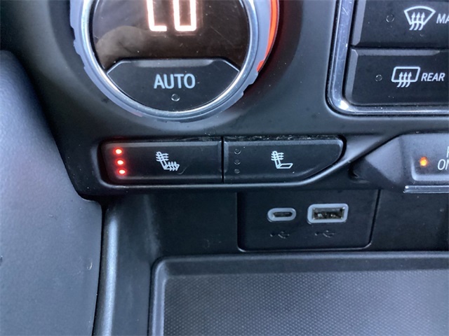 Used Car 2023 Chevrolet Suburban  Z71 For Sale Under $60,000 In San Antonio, Texas