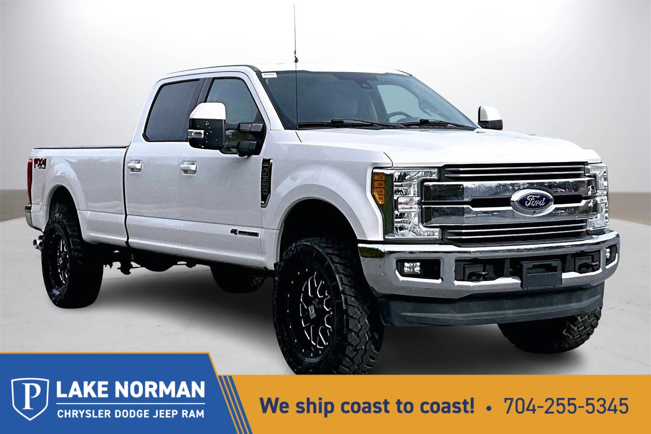 2017 Ford F-350 Super Duty Lariat Crew Cab 4WD