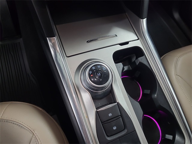 2020 – Ford – Explorer