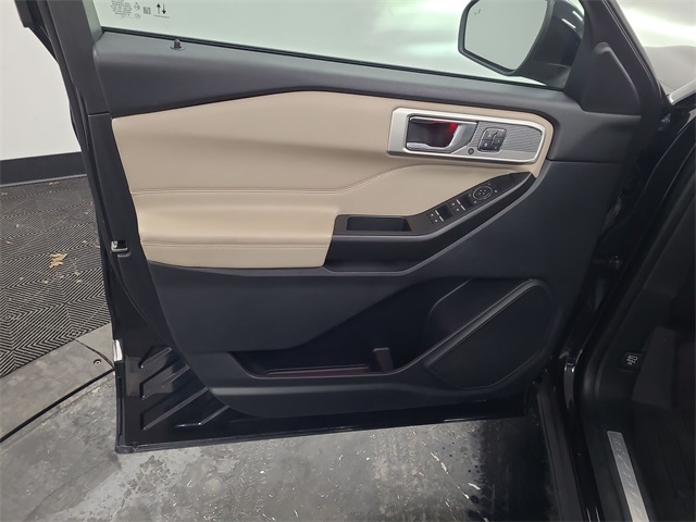 2020 – Ford – Explorer