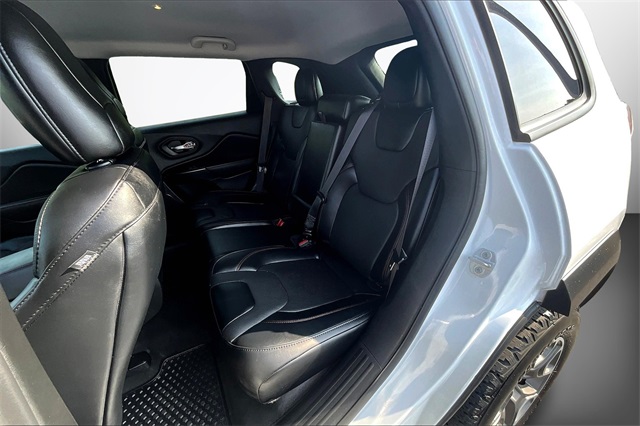 Used 2022 Jeep Cherokee For Sale in Gloucester, MA