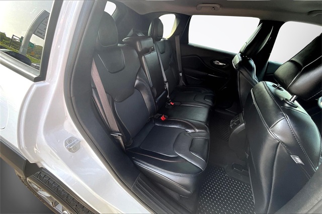 Used 2022 Jeep Cherokee For Sale in Gloucester, MA