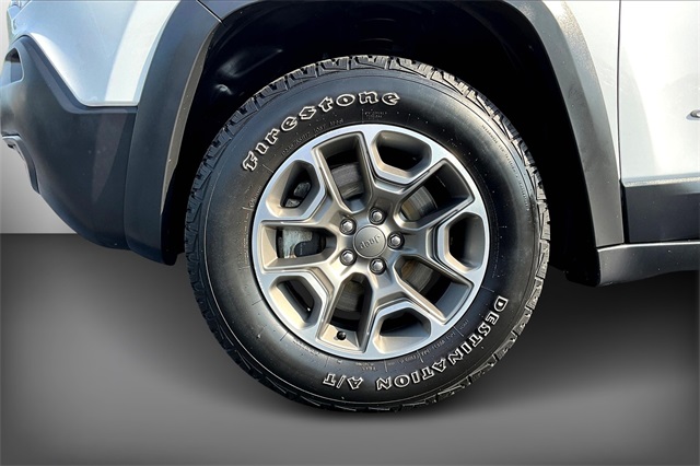 Used 2022 Jeep Cherokee For Sale in Gloucester, MA