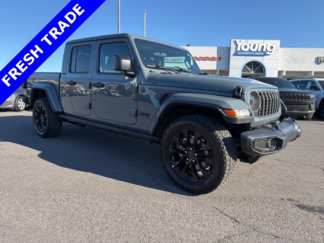 2025 Jeep Gladiator NightHawk Crew Cab 4WD