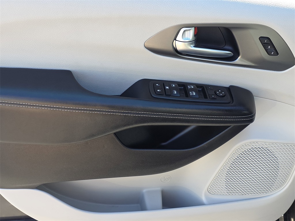 2022 Chrysler Pacifica Touring L Gray at AutoSavvy Houston Southwest