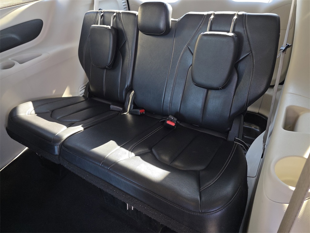 2022 Chrysler Pacifica Touring L Gray at AutoSavvy Houston Southwest