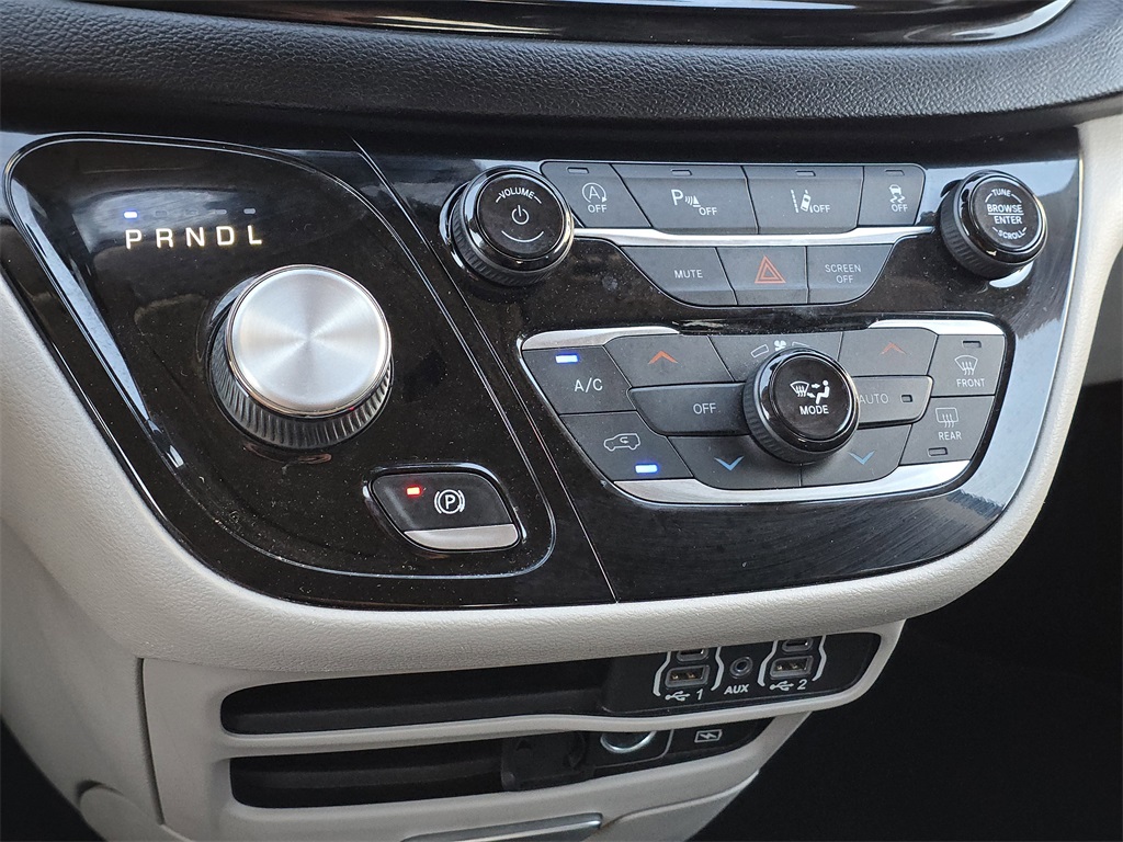 2022 Chrysler Pacifica Touring L Gray at AutoSavvy Houston Southwest