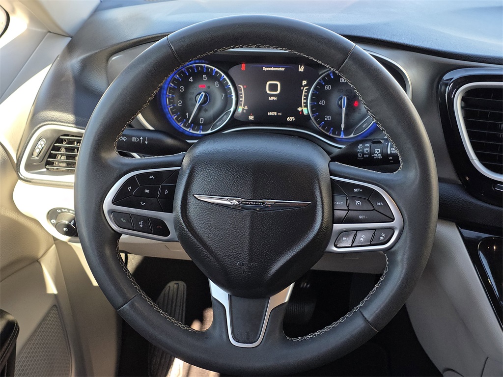 2022 Chrysler Pacifica Touring L Gray at AutoSavvy Houston Southwest