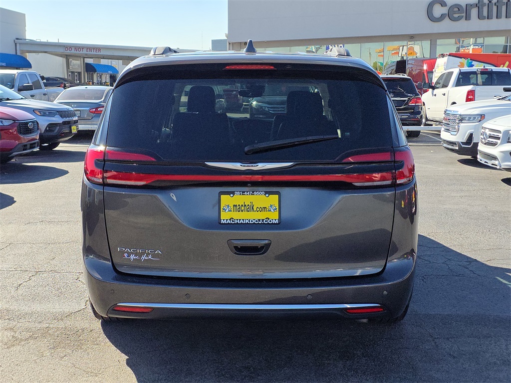 2022 Chrysler Pacifica Touring L Gray at AutoSavvy Houston Southwest