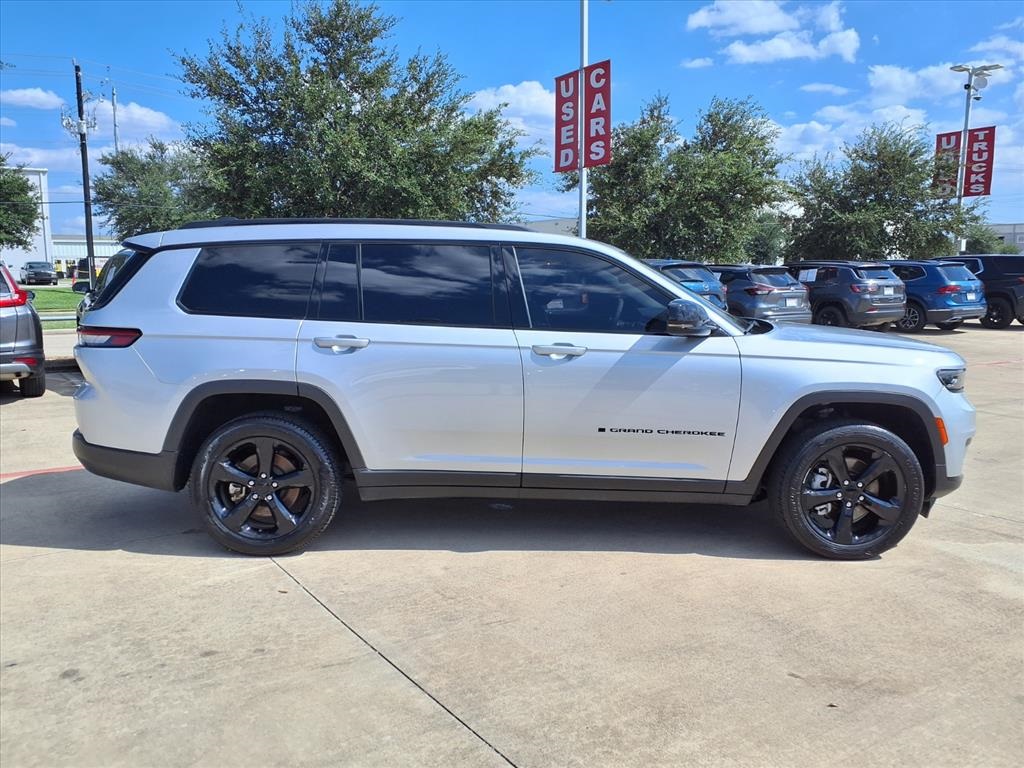 2023 Jeep Grand Cherokee L Altitude Silver at Mac Haik CDJR North Houston