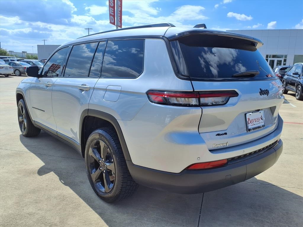 2023 Jeep Grand Cherokee L Altitude Silver at Mac Haik CDJR North Houston