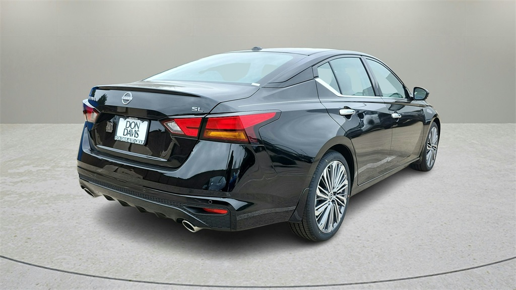 2025 Nissan Altima