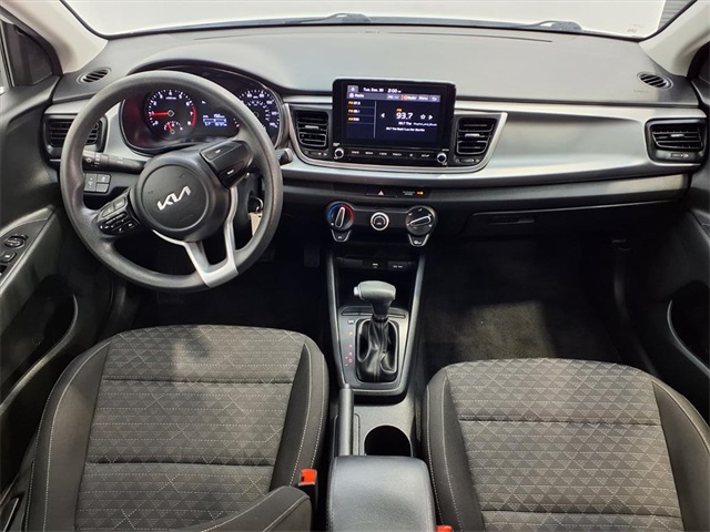 2022 Kia Rio LX - 9