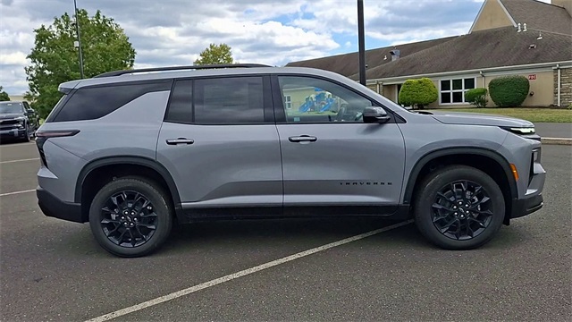 2025 Chevrolet Traverse LT for sale at PATRIOT CHEVROLET OF WARMINSTER