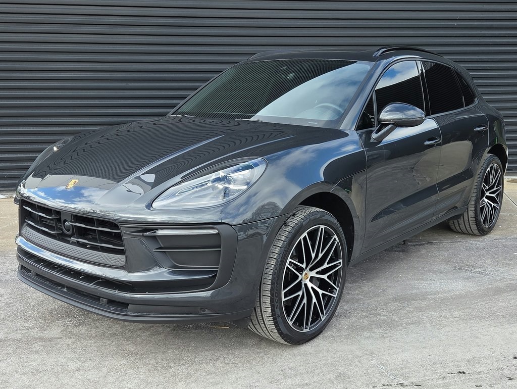 2025 Porsche Macan