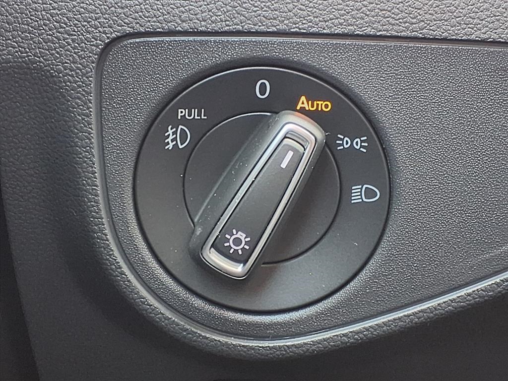 2019 Volkswagen Atlas SEL Black at River Oaks CDJR