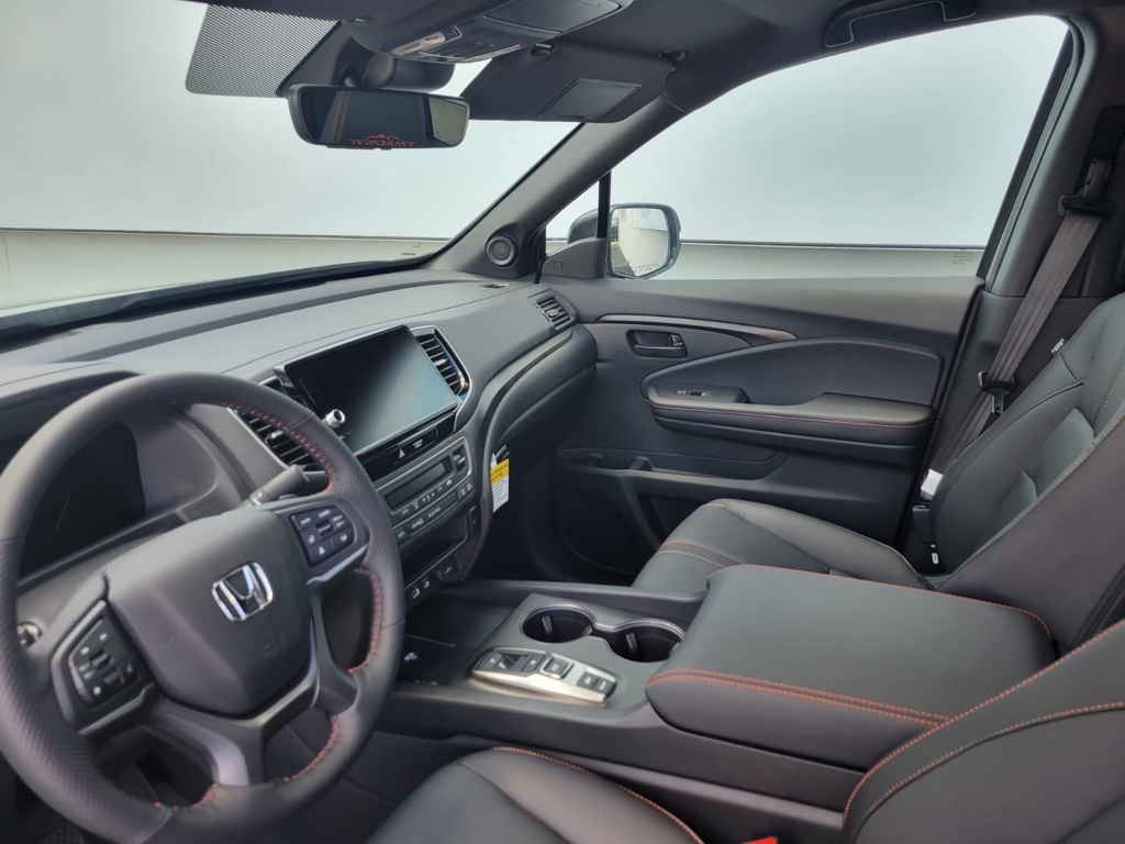 Thumbnail: 2025 Honda Ridgeline - 13