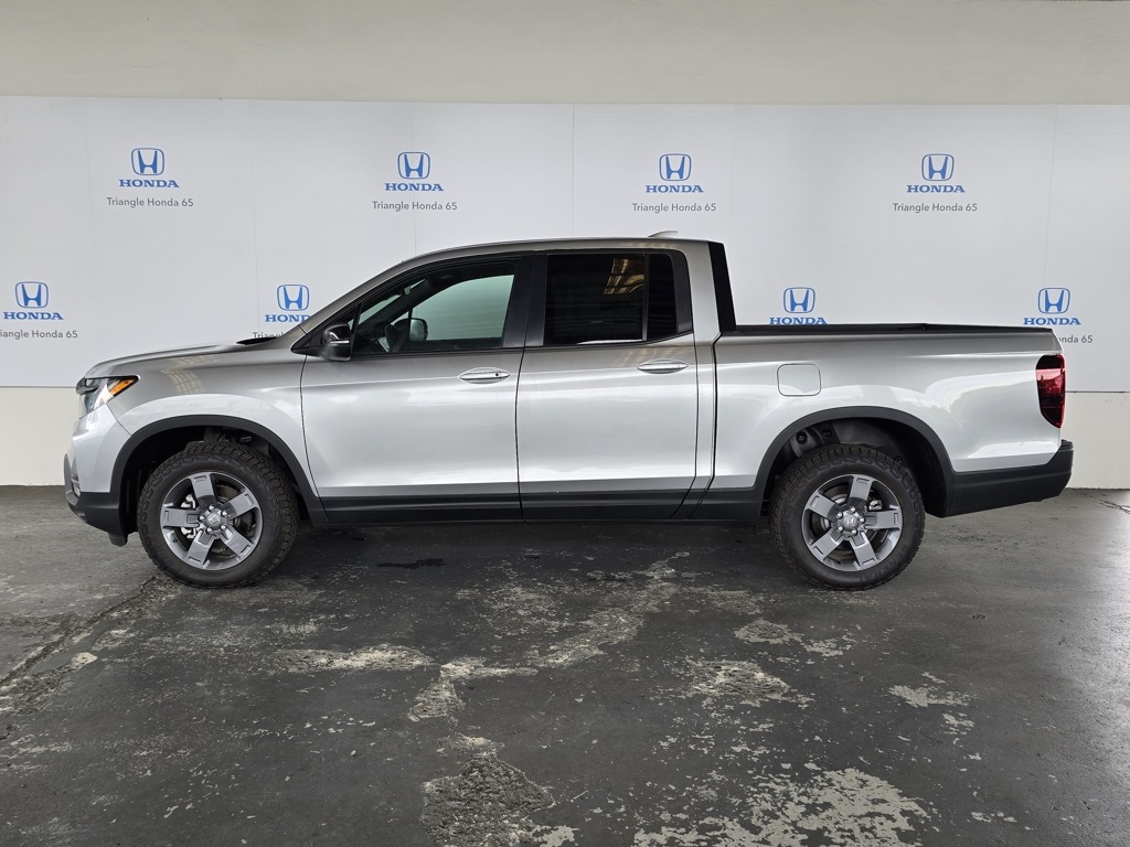Thumbnail: 2025 Honda Ridgeline - 3