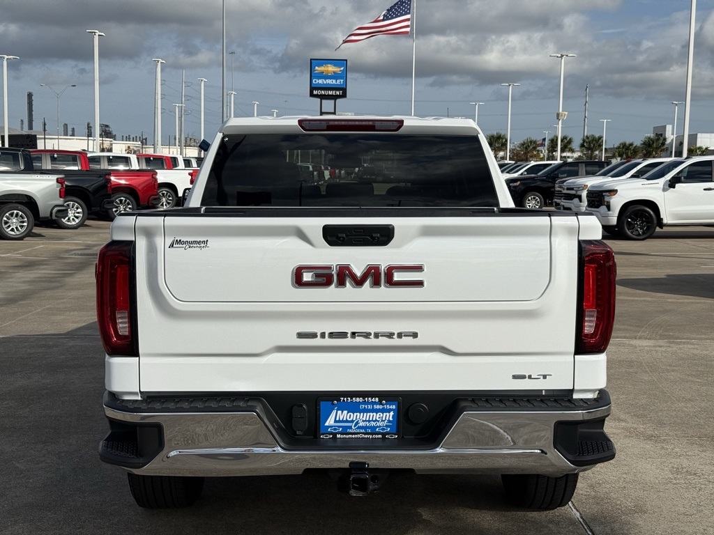 2024 GMC Sierra 1500 SLT - 11