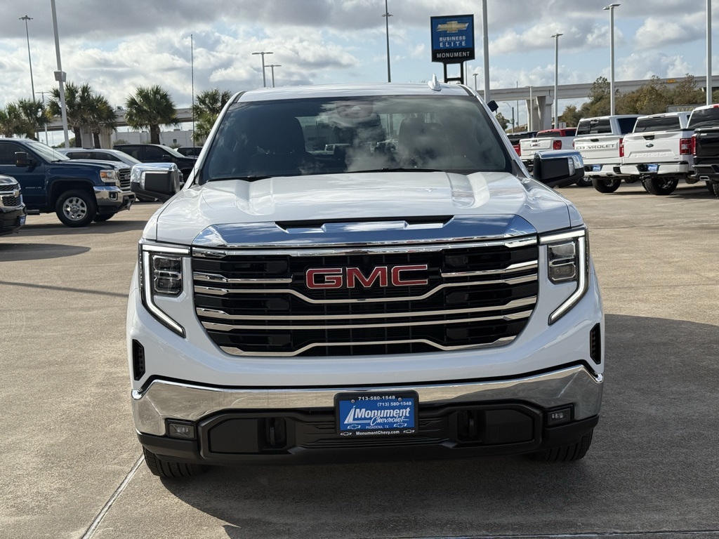 2024 GMC Sierra 1500 SLT - 2