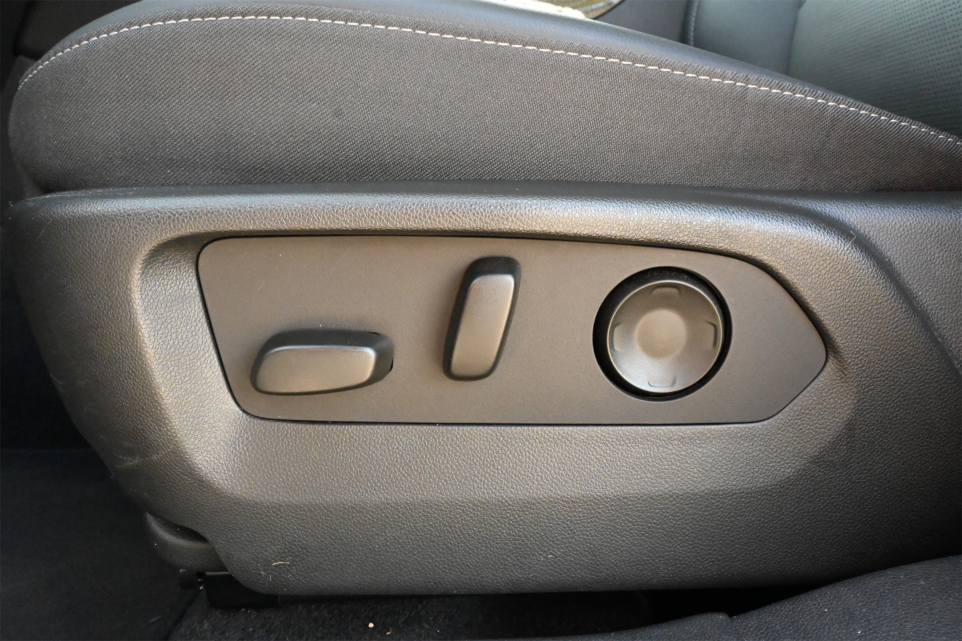 2024 Buick Envision Preferred Black at Texan Dodge Chrysler Jeep Ram