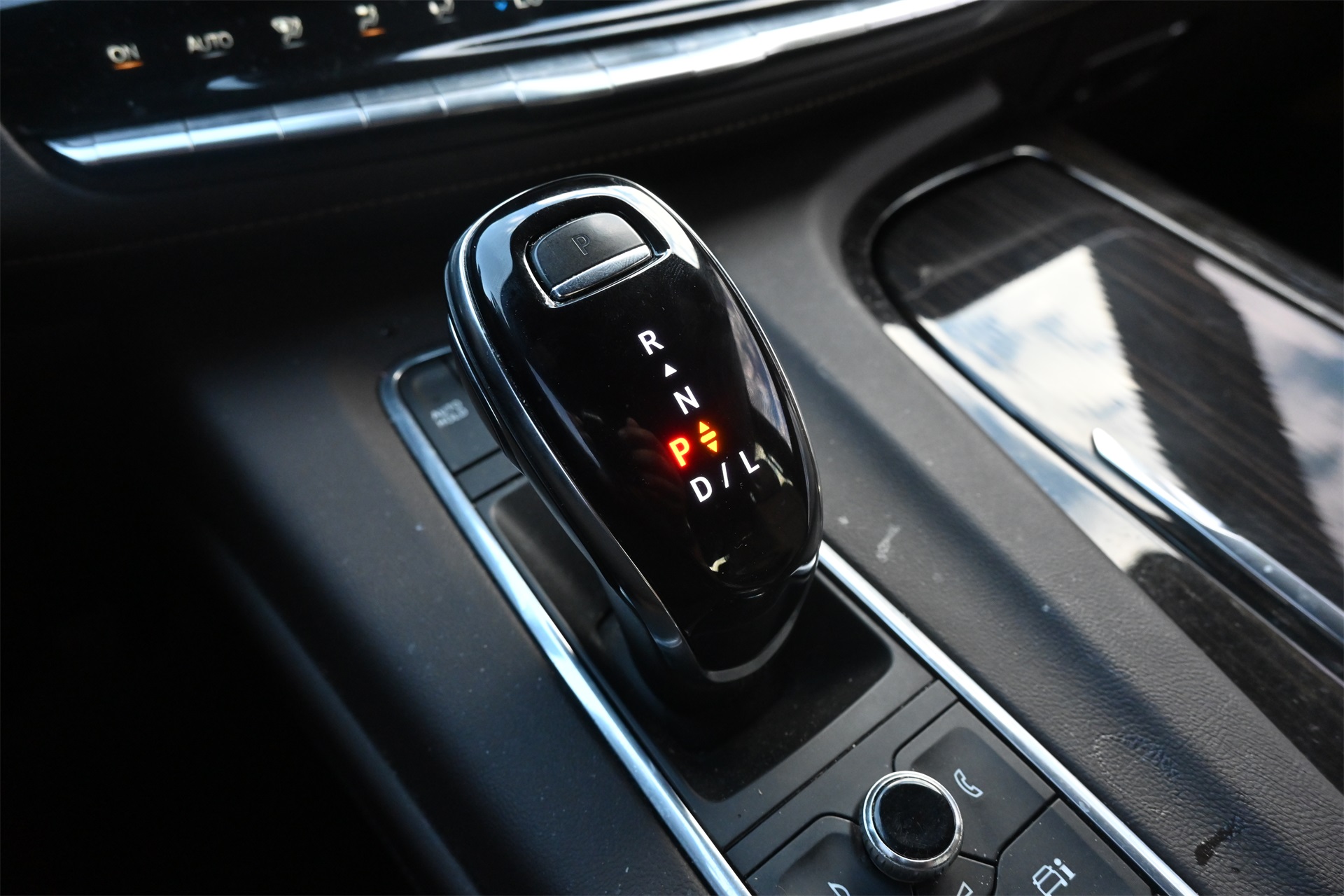 2021 Cadillac Escalade ESV Premium White at Victoria Chrysler Dodge Jeep Ram