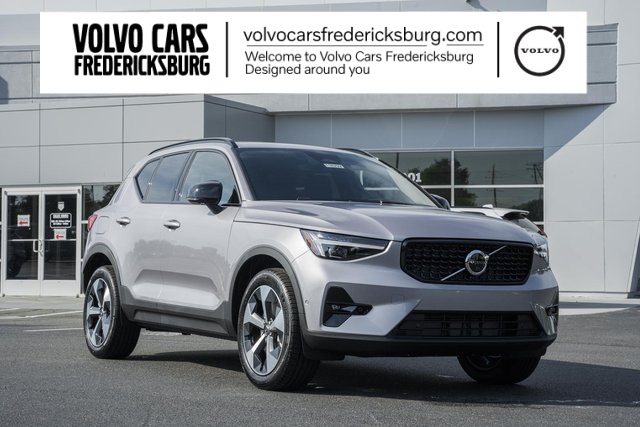 2026 Volvo XC40 B5 Plus AWD