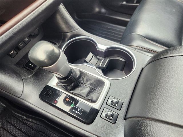 2019 Toyota Highlander XLE Black at Mac Haik CDJR North Houston