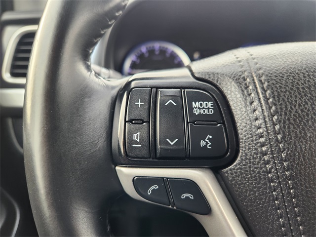 2019 Toyota Highlander XLE Black at Mac Haik CDJR North Houston