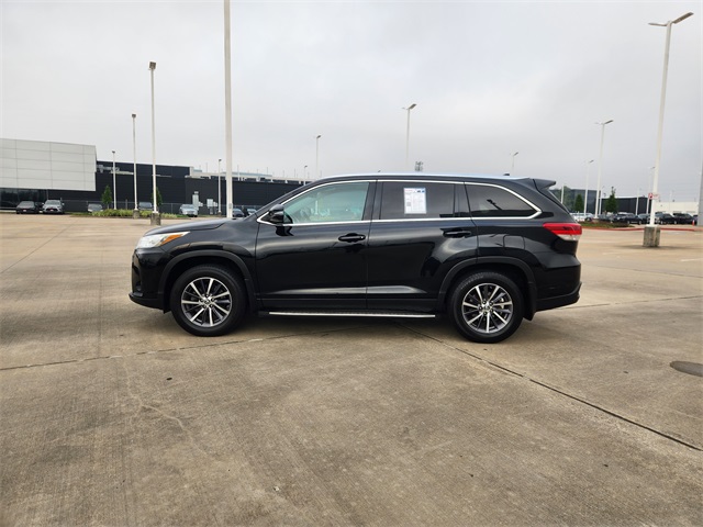 2019 Toyota Highlander XLE Black at Mac Haik CDJR North Houston