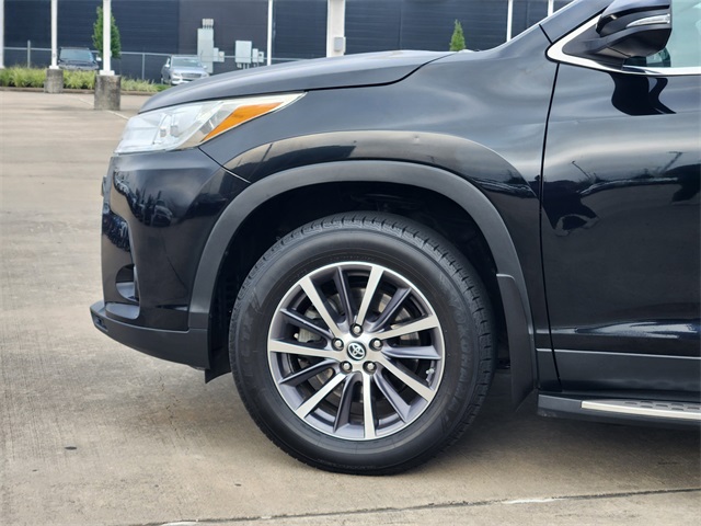 2019 Toyota Highlander XLE Black at Mac Haik CDJR North Houston