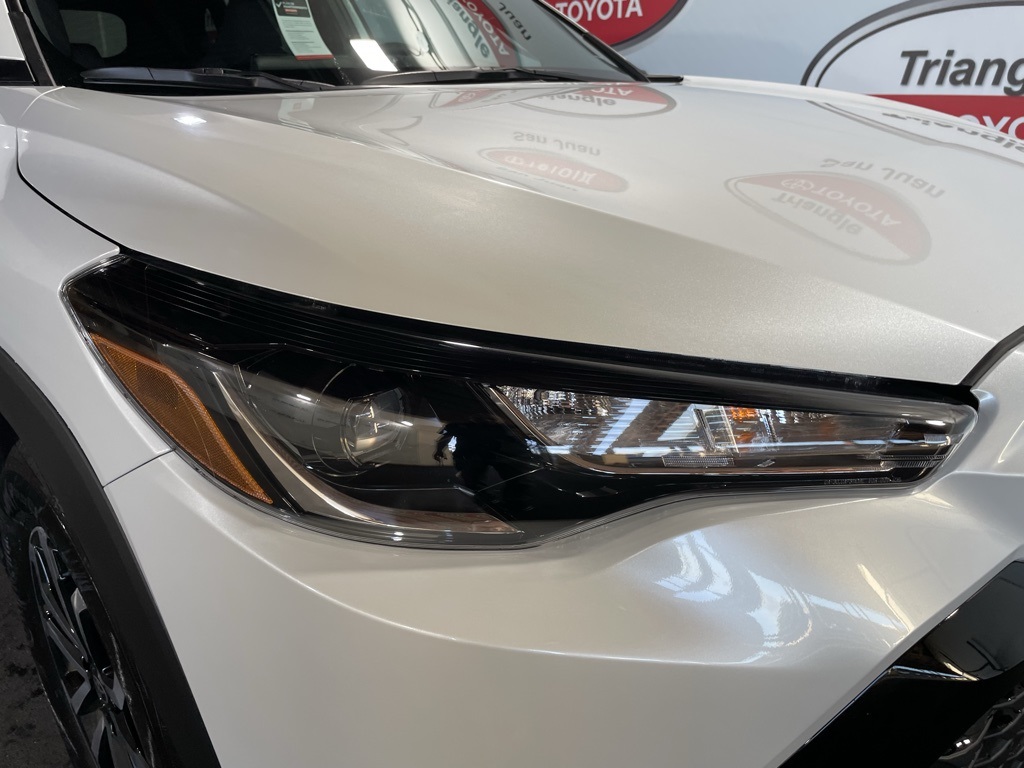 Thumbnail: 2025 Toyota Corolla Cross - 11