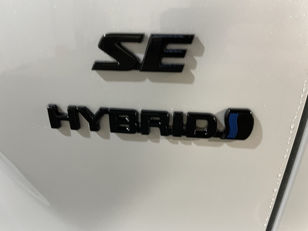 Thumbnail: 2025 Toyota Corolla Cross - 18