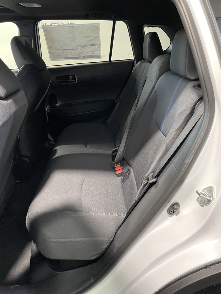 Thumbnail: 2025 Toyota Corolla Cross - 28