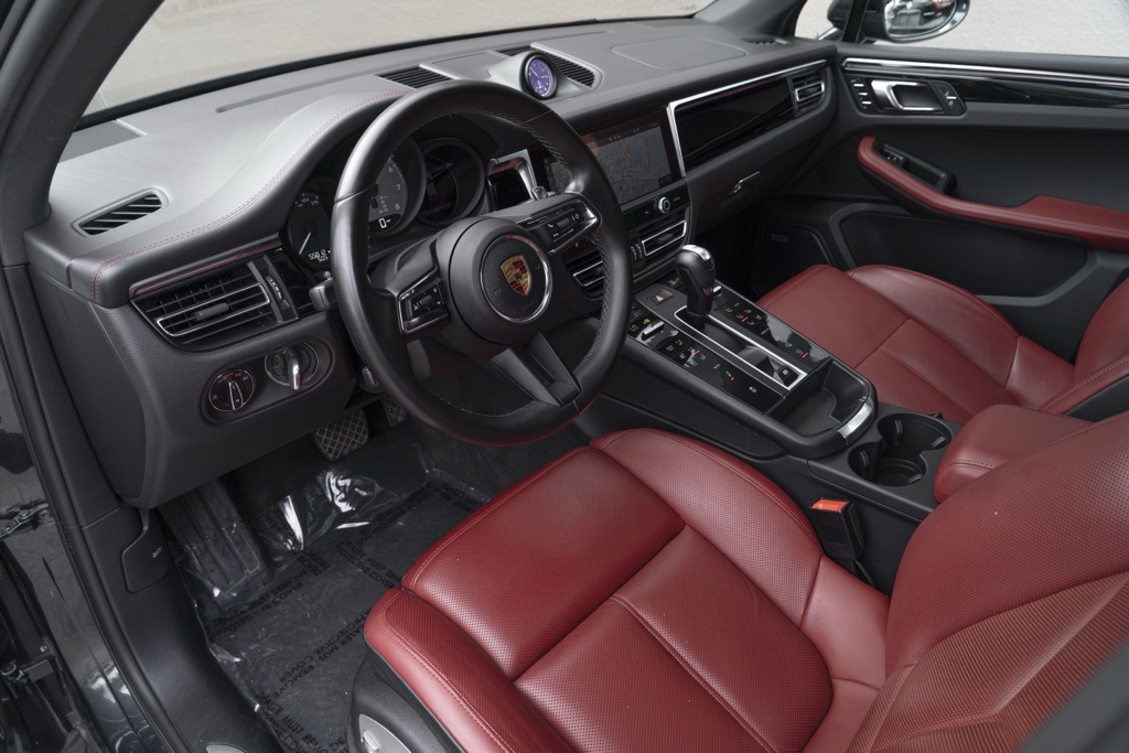 2022 Porsche Macan S - Photo 11