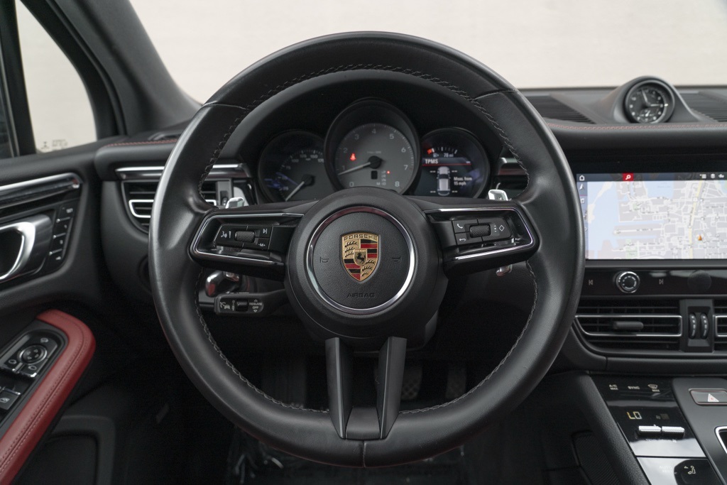 2022 Porsche Macan S - Photo 23