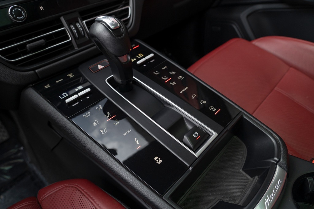 2022 Porsche Macan S - Photo 33