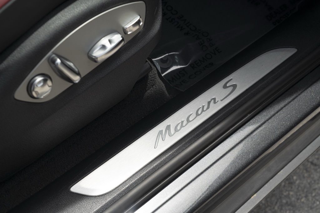 2022 Porsche Macan S - Photo 46